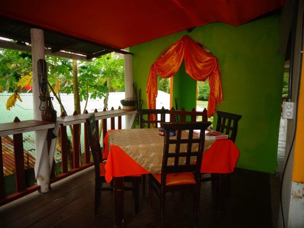 Cabinas Tortuguero Natural Eksteriør billede
