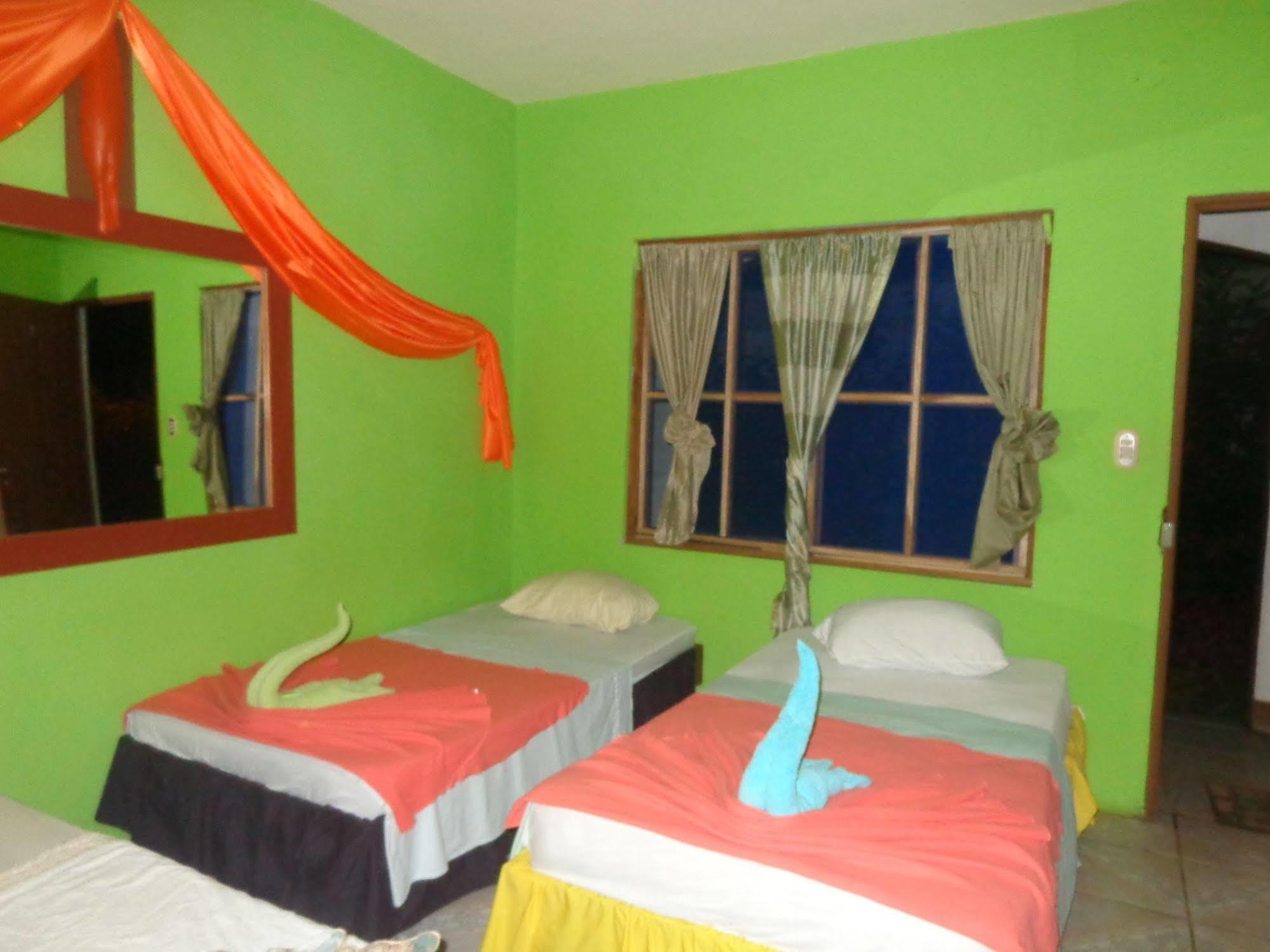 Cabinas Tortuguero Natural Eksteriør billede