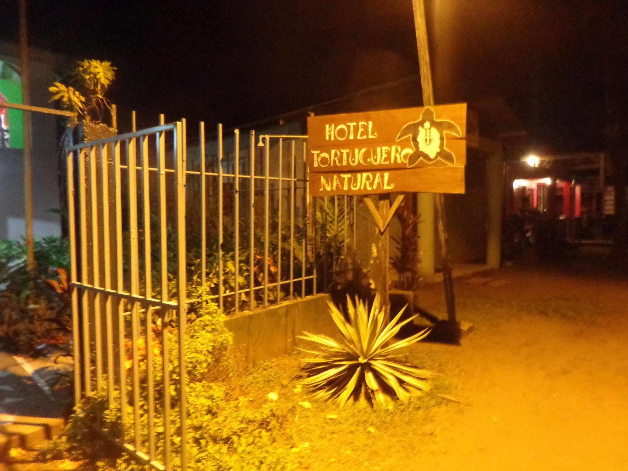 Cabinas Tortuguero Natural Eksteriør billede